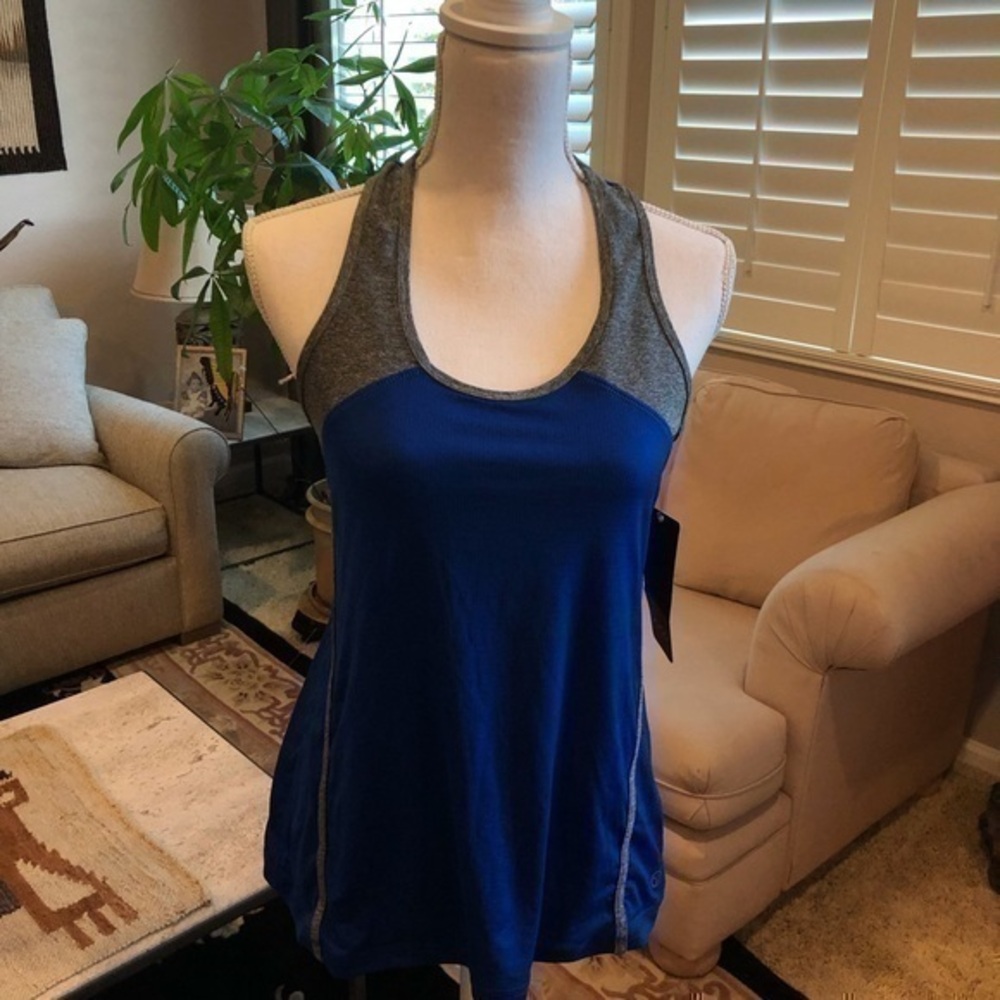 Women’s Tank workout top